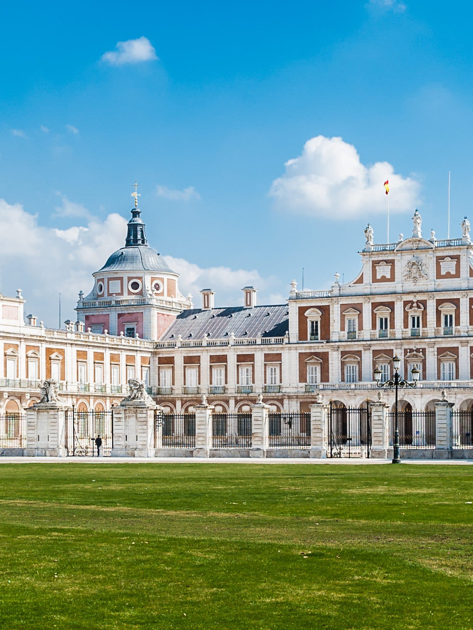 Aranjuez — composición final con persona en croma
